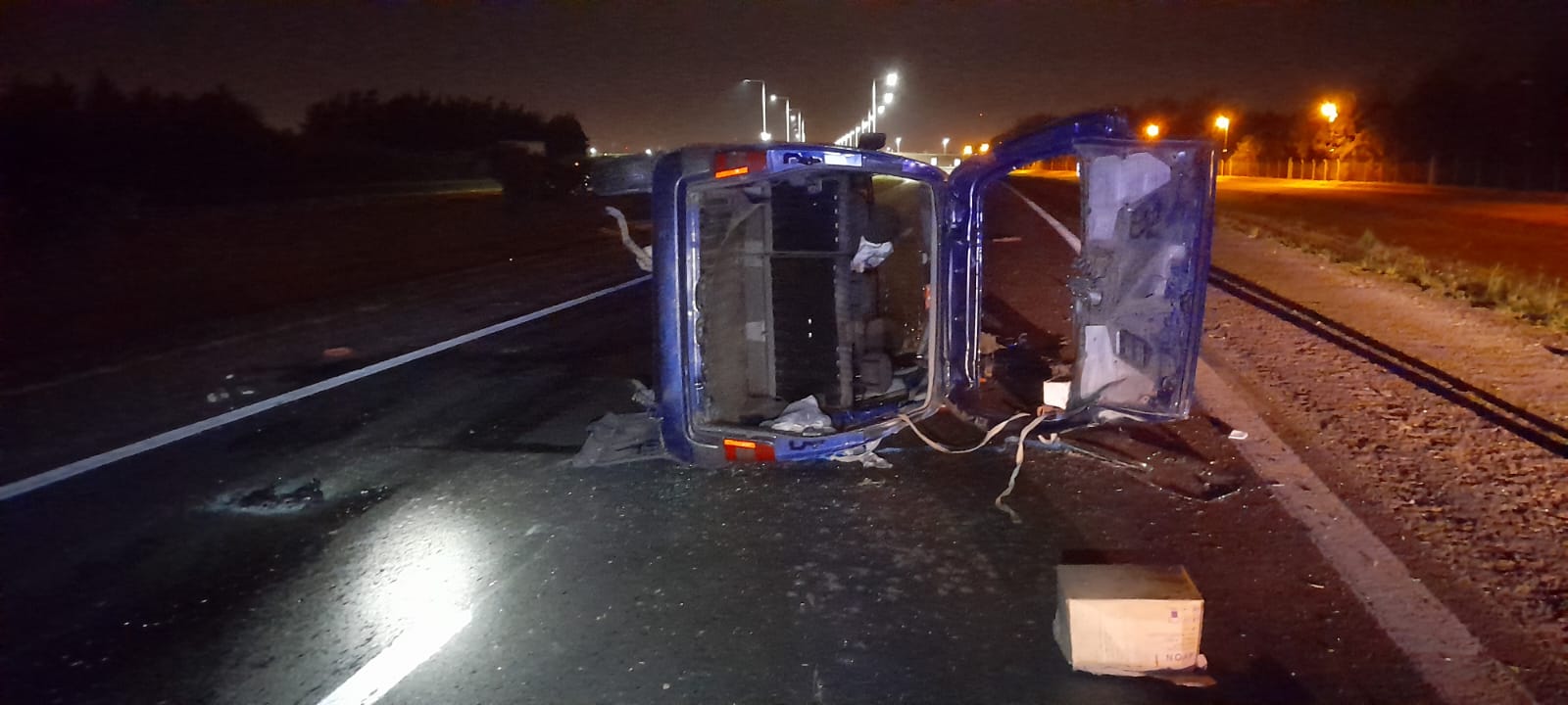 Manejaba alcoholizado y terminó volcando en la autopista Rosario-Córdoba